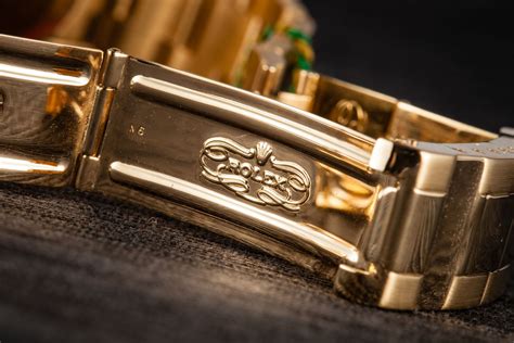 rolex clasp examples.